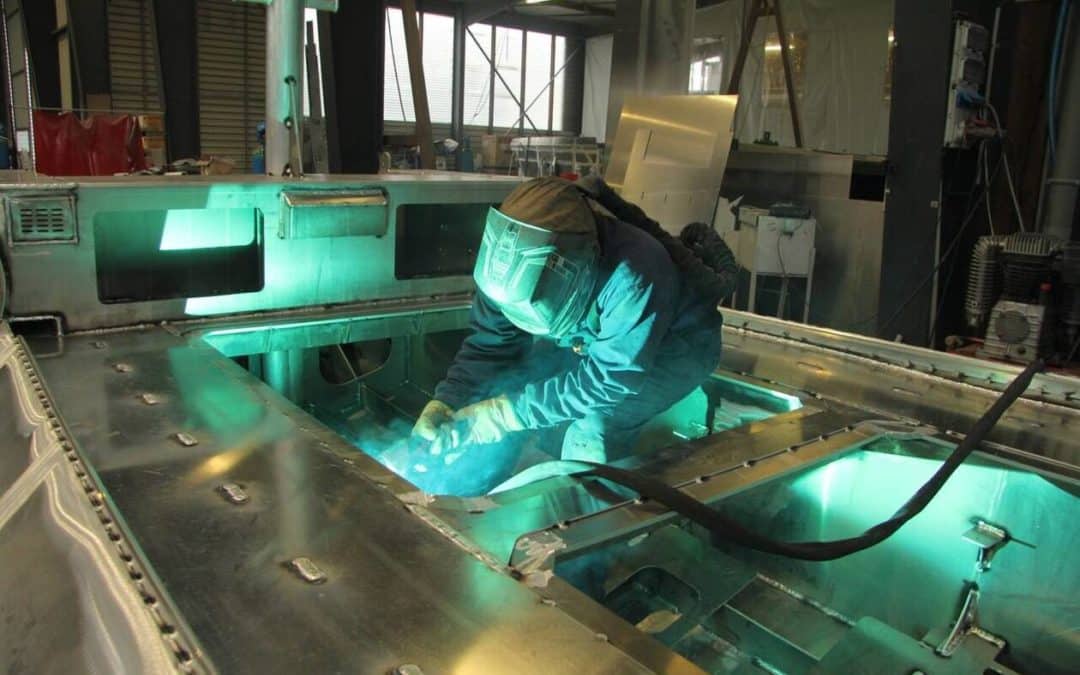 Le constructeur de bateaux aluminium Bord à bord reprend le chantier voisin Amarès