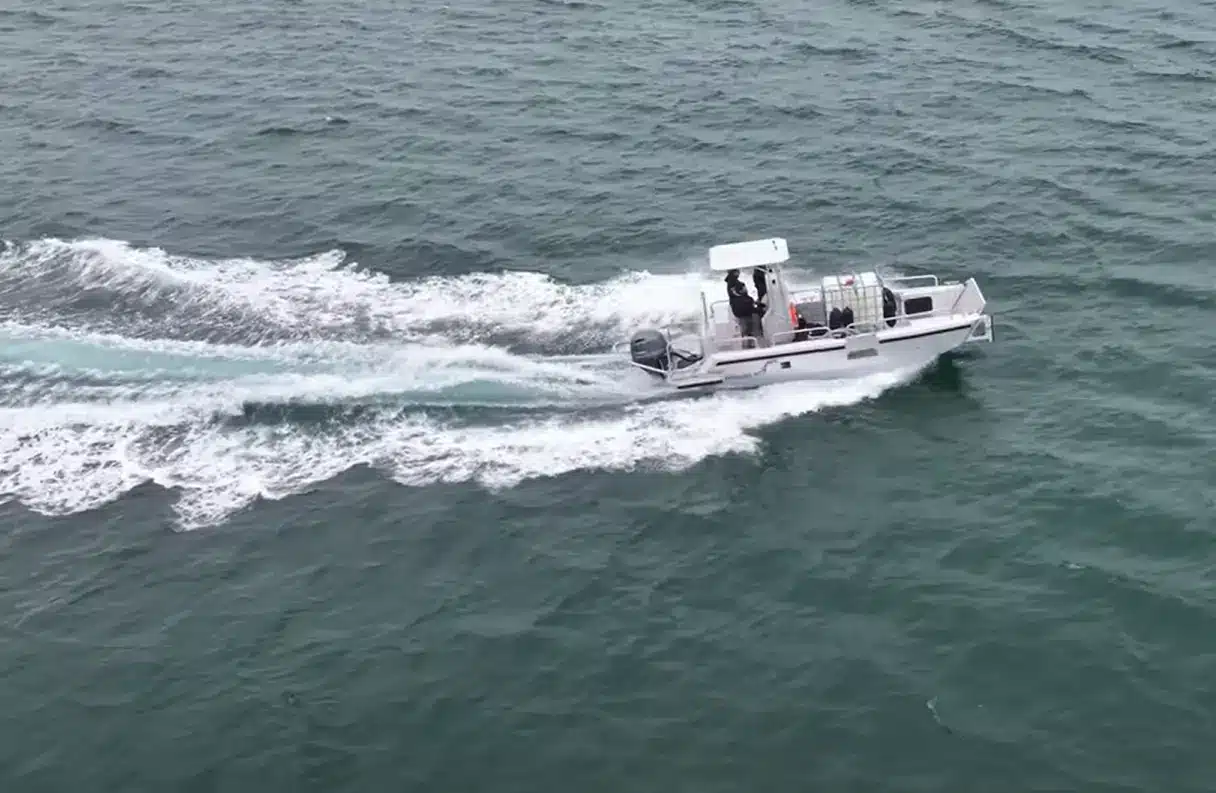 bateau travaux aluminium foxsea 660