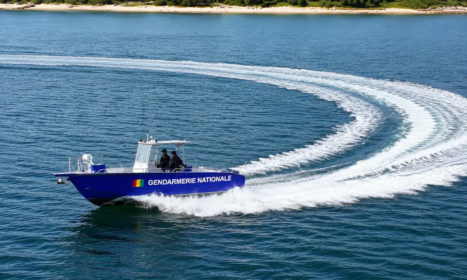 dervinis 620 bateau intervention aluminium