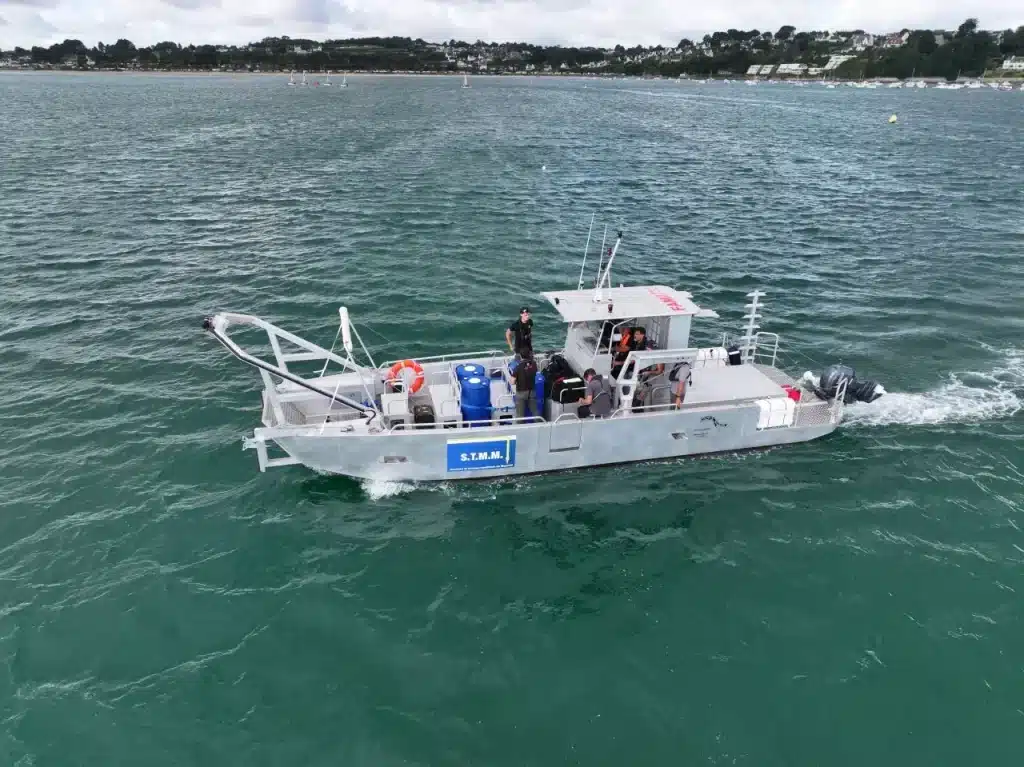 Foxsea 1000 bateau travaux aluminium